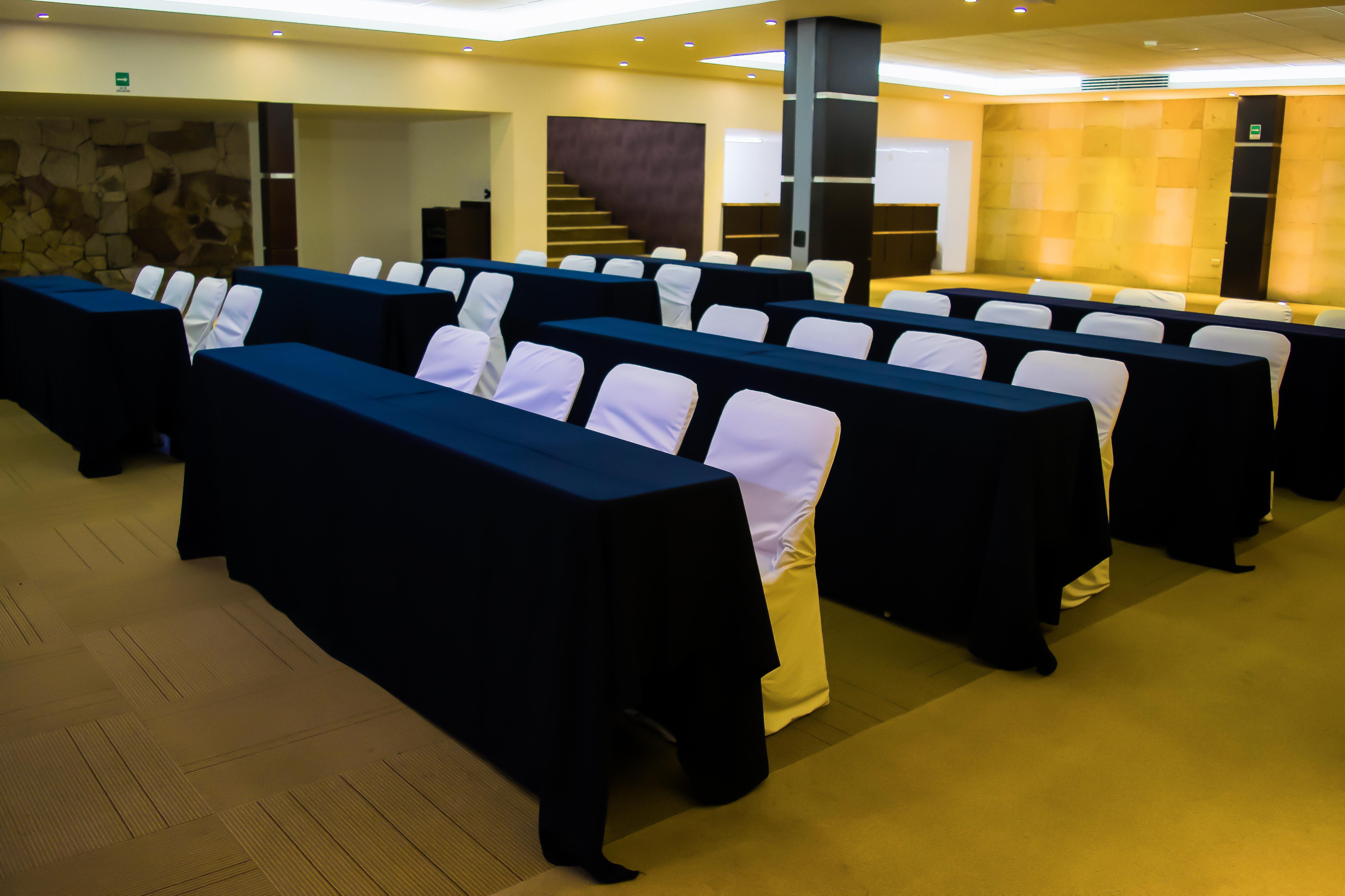 Wyndham Garden Aguascalientes Hotel & Casino ภายนอก รูปภาพ