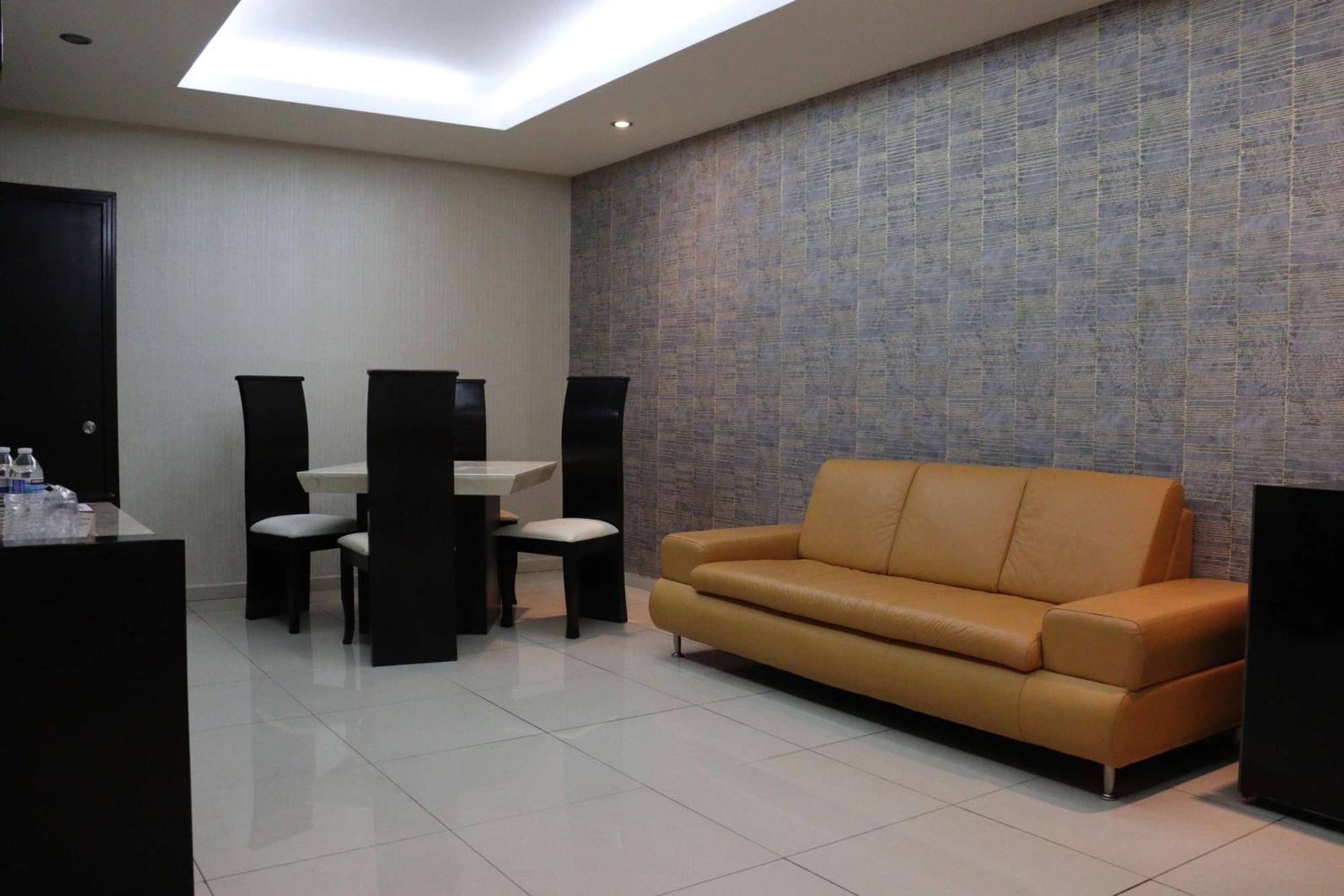 Wyndham Garden Aguascalientes Hotel & Casino ภายนอก รูปภาพ